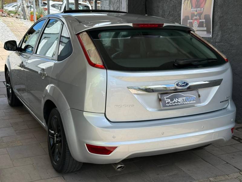 FORD - FOCUS - 2009/2009 - Prata - R$ 35.500,00