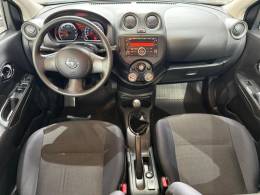 NISSAN - VERSA - 2012/2013 - Cinza - R$ 42.000,00