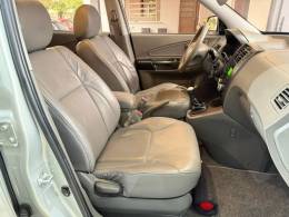 HYUNDAI - TUCSON - 2010/2011 - Prata - R$ 43.500,00