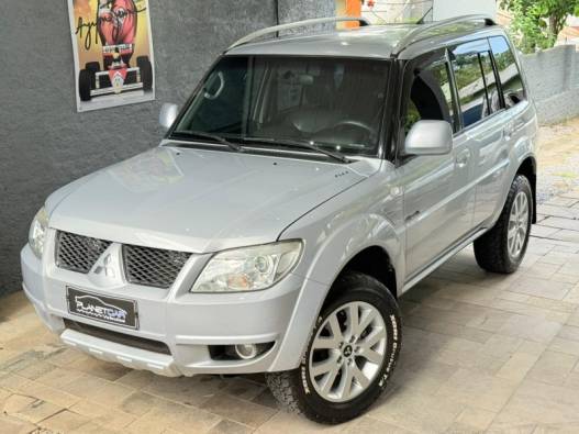 MITSUBISHI - PAJERO TR4 - 2010/2010 - Prata - R$ 59.900,00