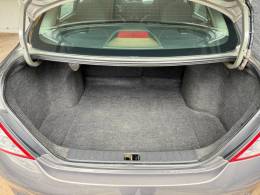 NISSAN - VERSA - 2012/2013 - Cinza - R$ 42.000,00