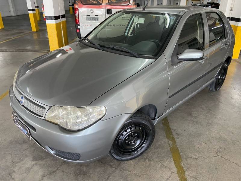 FIAT - PALIO - 2006/2007 - Cinza - R$ 22.900,00