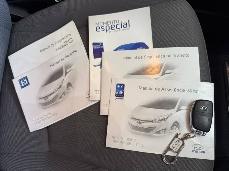 HYUNDAI - HB20S - 2014/2015 - Branca - R$ 55.000,00