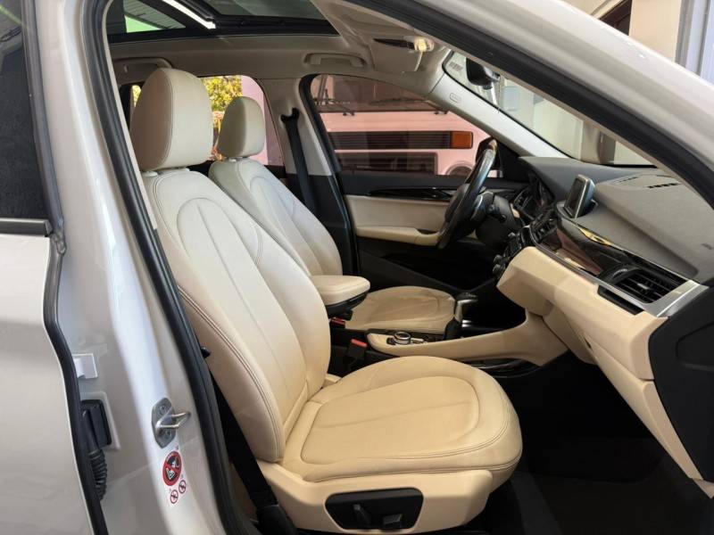 BMW - X1 - 2017/2018 - Branca - R$ 133.900,00