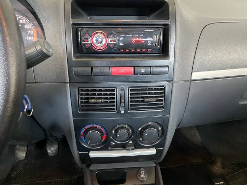 FIAT - PALIO - 2006/2007 - Cinza - R$ 22.900,00