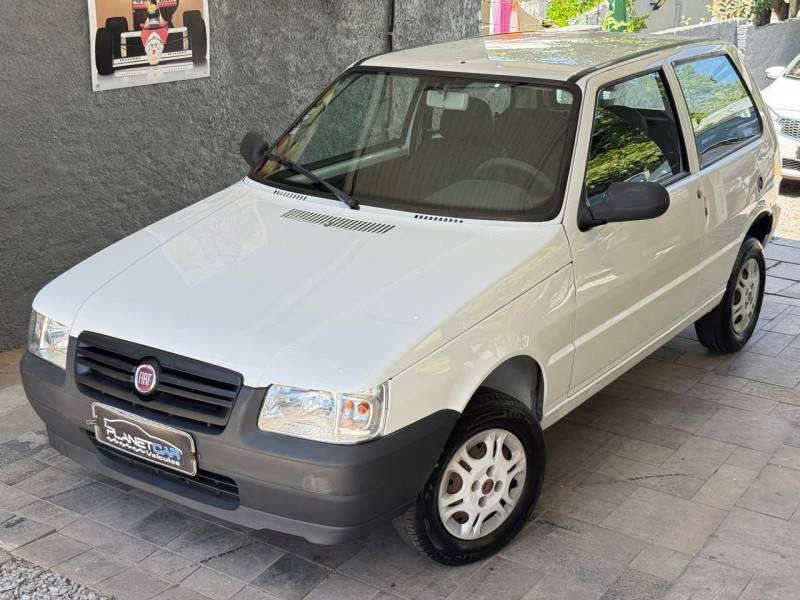 FIAT - UNO - 2013/2013 - Branca - R$ 24.500,00