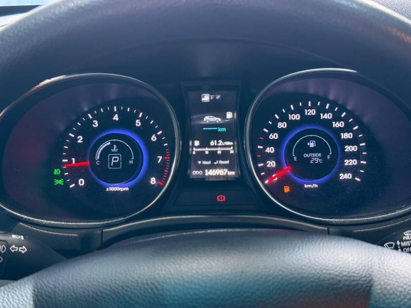 HYUNDAI - SANTA FÉ - 2013/2014 - Preta - R$ 85.900,00