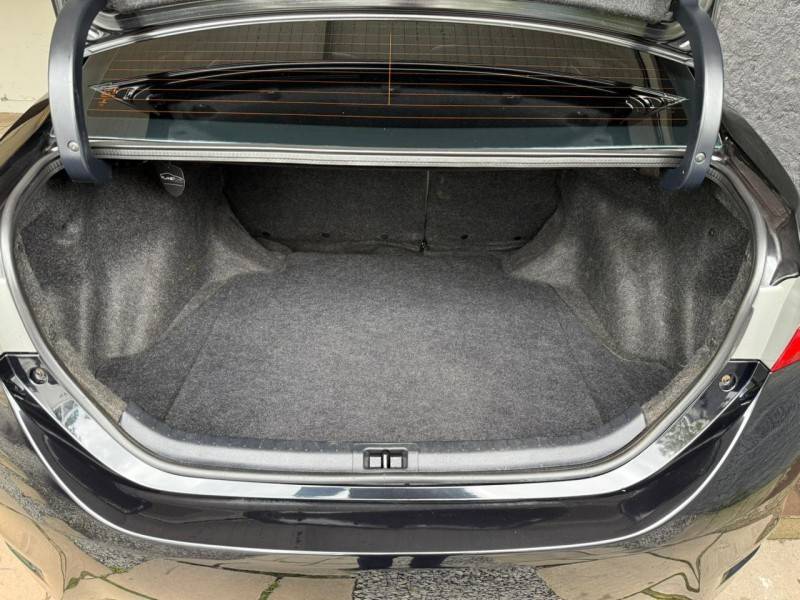 TOYOTA - COROLLA - 2014/2015 - Preta - R$ 85.900,00