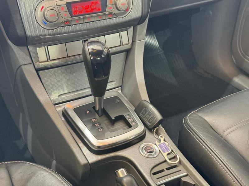 FORD - FOCUS - 2013/2013 - Prata - R$ 56.000,00