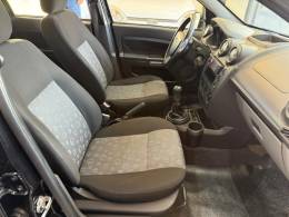 FORD - FIESTA - 2013/2014 - Preta - R$ 24.000,00