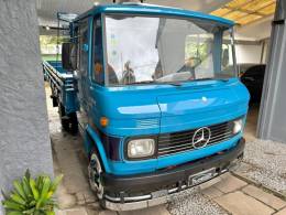 MERCEDES-BENZ - 608 - 1980/1980 - Azul - R$ 80.000,00