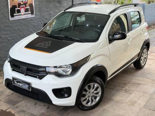 FIAT - MOBI - 2023/2024 - Branca - R$ 66.500,00