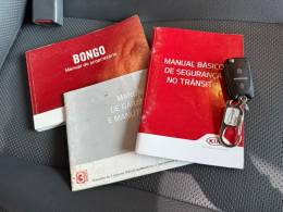KIA MOTORS - BONGO - 2015/2016 - Branca - R$ 105.000,00