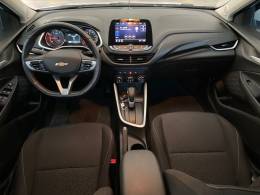 CHEVROLET - ONIX - 2021/2021 - Branca - R$ 80.000,00