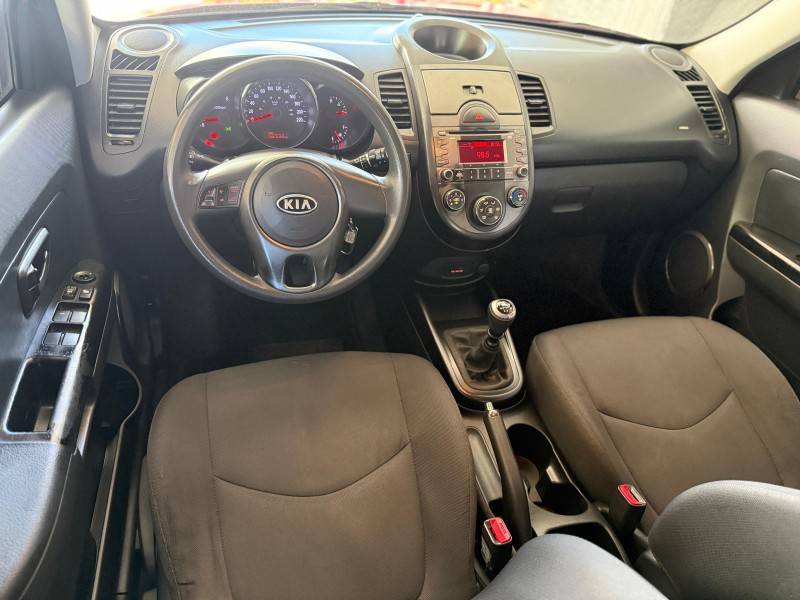 KIA MOTORS - SOUL - 2009/2010 - Vermelha - R$ 39.500,00