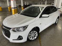 CHEVROLET - ONIX - 2021/2021 - Branca - R$ 80.000,00