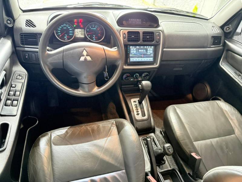 MITSUBISHI - PAJERO TR4 - 2010/2010 - Prata - R$ 59.900,00