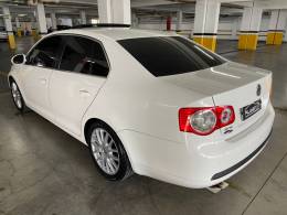 VOLKSWAGEN - JETTA - 2008/2009 - Branca - R$ 53.000,00