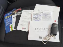 FIAT - FASTBACK - 2023/2024 - Branca - R$ 108.000,00