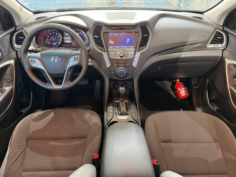 HYUNDAI - SANTA FÉ - 2013/2014 - Preta - R$ 85.900,00