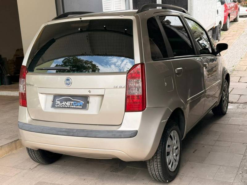 FIAT - IDEA - 2006/2007 - Bege - R$ 24.500,00