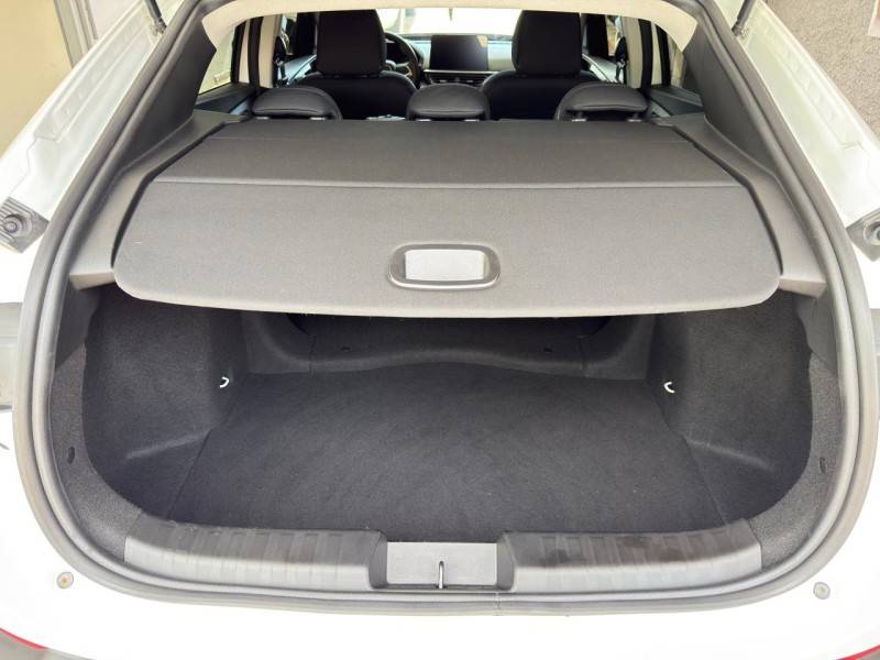 FIAT - FASTBACK - 2023/2024 - Branca - R$ 108.000,00