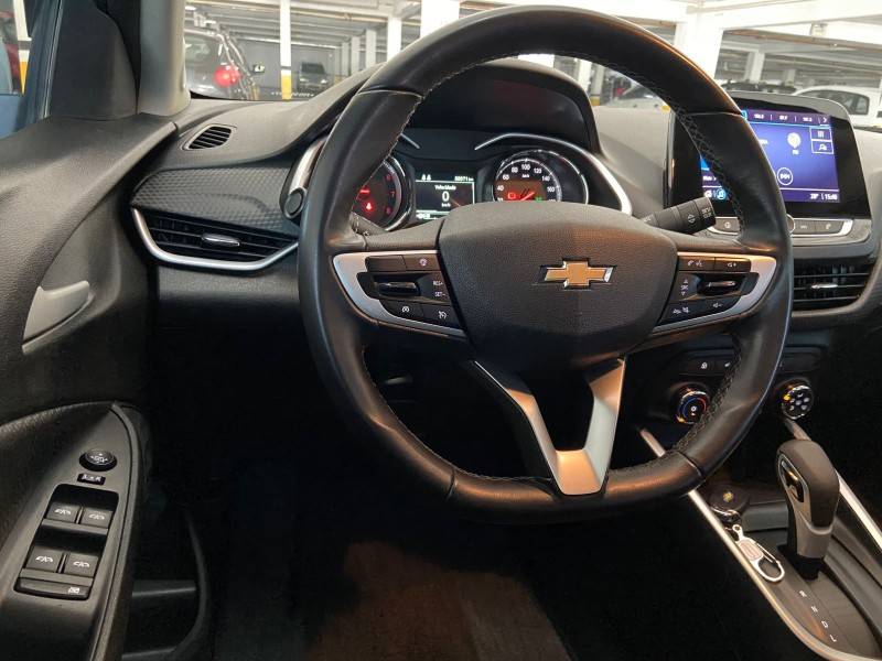 CHEVROLET - ONIX - 2021/2021 - Branca - R$ 80.000,00