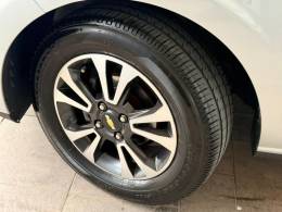 CHEVROLET - ONIX - 2015/2015 - Prata - R$ 52.900,00