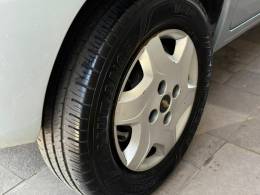 CHEVROLET - CELTA - 2007/2008 - Prata - R$ 18.000,00