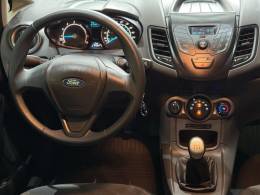 FORD - FIESTA - 2015/2015 - Branca - R$ 43.900,00