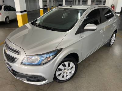 CHEVROLET - PRISMA - 2013/2013 - Prata - R$ 45.000,00