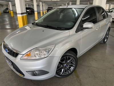 FORD - FOCUS - 2012/2013 - Prata - R$ 45.000,00