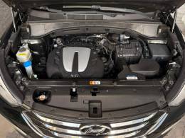 HYUNDAI - SANTA FÉ - 2013/2014 - Preta - R$ 85.900,00