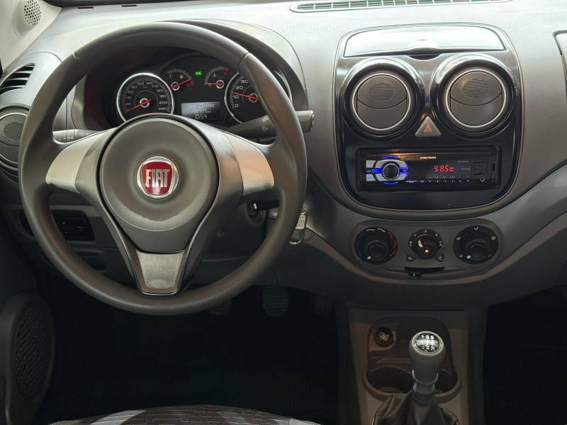 FIAT - PALIO - 2012/2013 - Vermelha - R$ 34.900,00