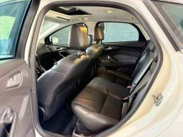 FORD - FOCUS - 2014/2015 - Branca - R$ 62.000,00