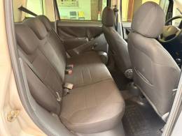 FIAT - IDEA - 2006/2007 - Bege - R$ 24.500,00