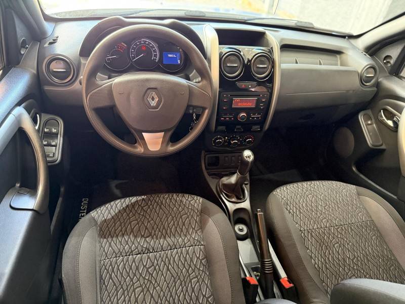 RENAULT - DUSTER - 2015/2016 - Prata - R$ 61.000,00