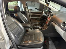 FORD - FOCUS - 2012/2013 - Prata - R$ 43.000,00