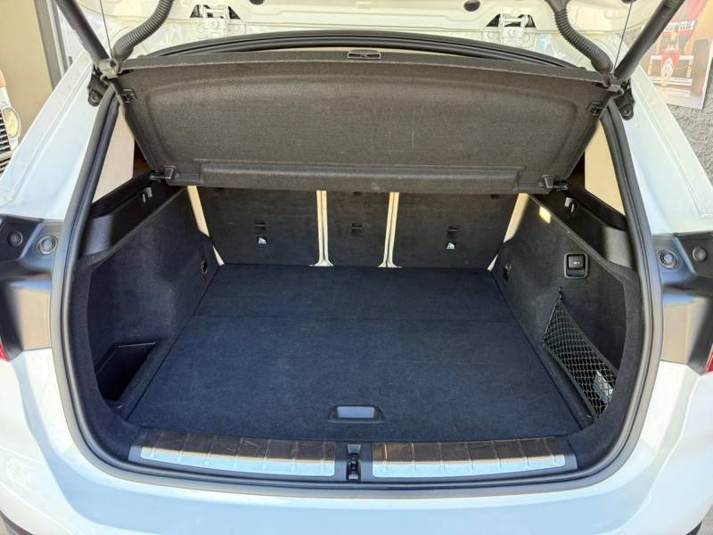 BMW - X1 - 2017/2018 - Branca - R$ 133.900,00