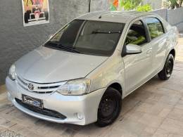 TOYOTA - ETIOS - 2014/2014 - Prata - R$ 40.000,00
