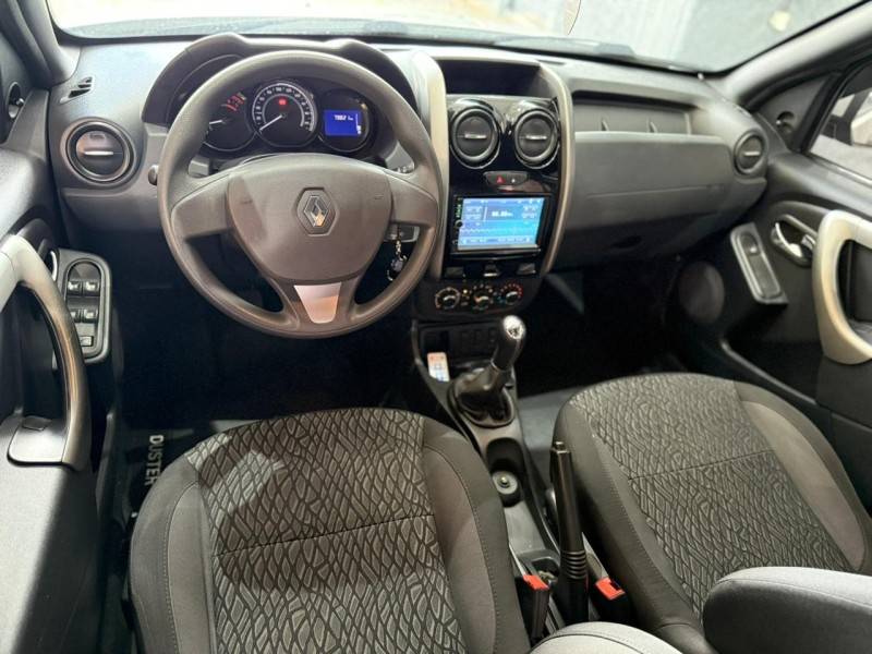 RENAULT - DUSTER - 2015/2016 - Prata - R$ 61.000,00