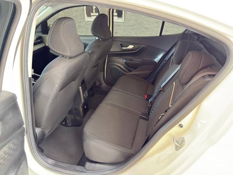 FIAT - FASTBACK - 2023/2024 - Branca - R$ 108.000,00