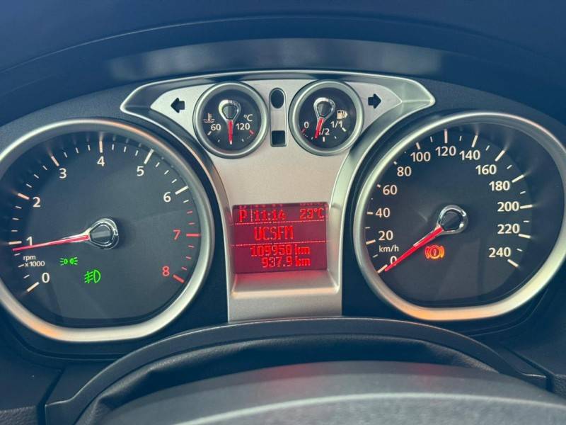FORD - FOCUS - 2009/2009 - Prata - R$ 35.500,00