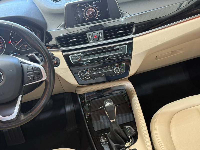 BMW - X1 - 2017/2018 - Branca - R$ 133.900,00