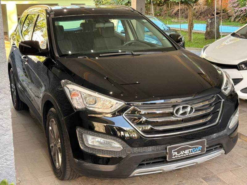 HYUNDAI - SANTA FÉ - 2013/2014 - Preta - R$ 85.900,00