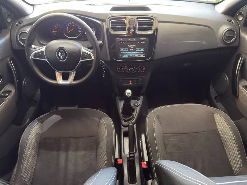 RENAULT - SANDERO - 2019/2020 - Branca - R$ 45.900,00