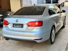 VOLKSWAGEN - JETTA - 2011/2012 - Prata - R$ 59.900,00