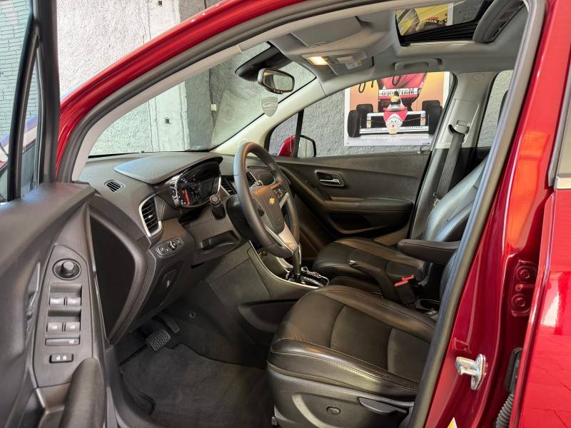CHEVROLET - TRACKER - 2018/2018 - Vermelha - R$ 89.900,00