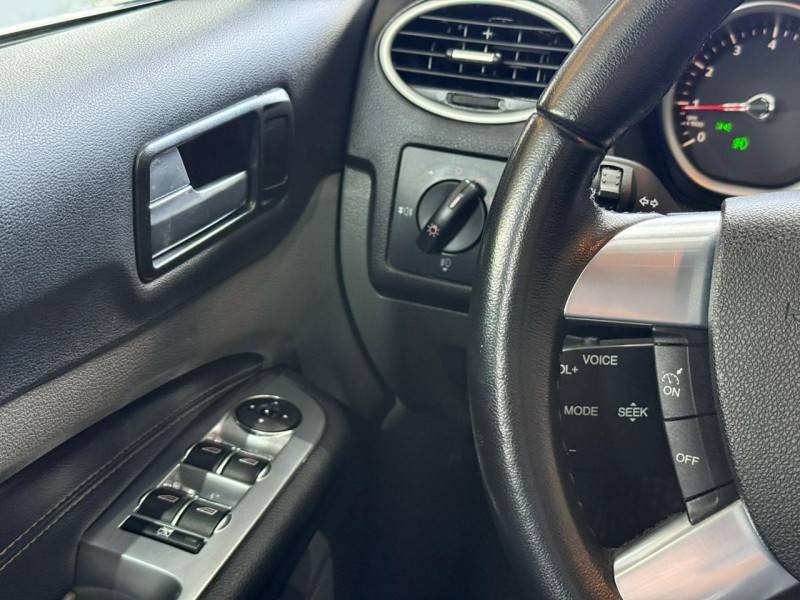 FORD - FOCUS - 2009/2009 - Prata - R$ 35.500,00