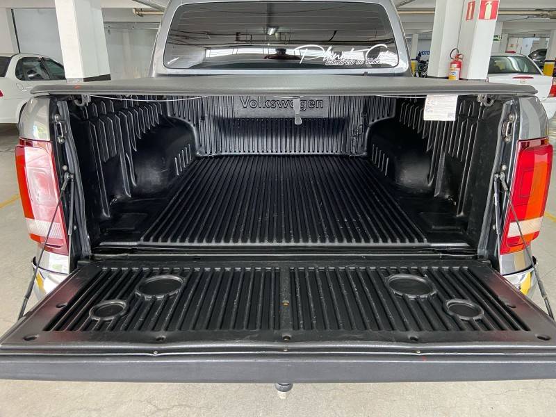 VOLKSWAGEN - AMAROK - 2019/2019 - Cinza - R$ 159.900,00
